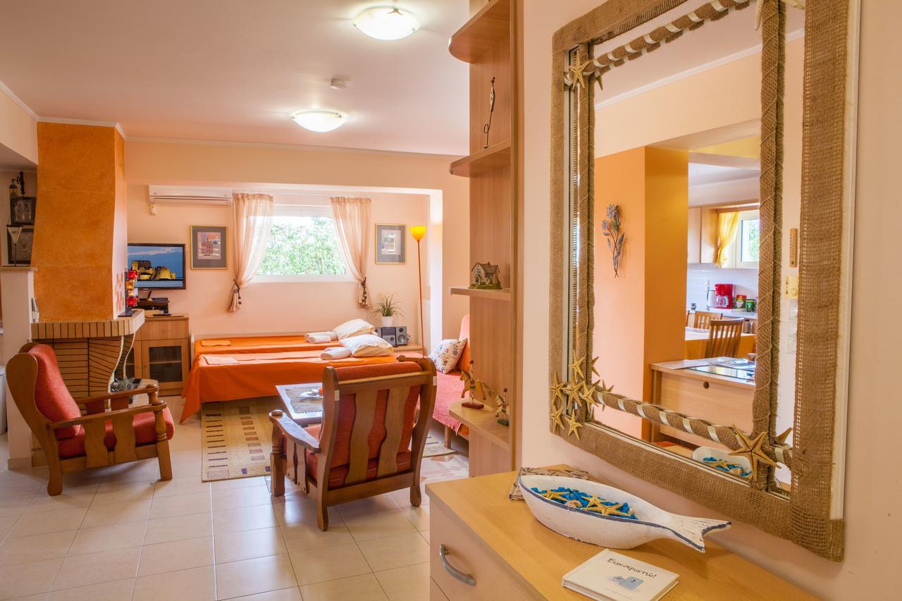 Iris-Gogo House Apartment Nafplio Ngoại thất bức ảnh